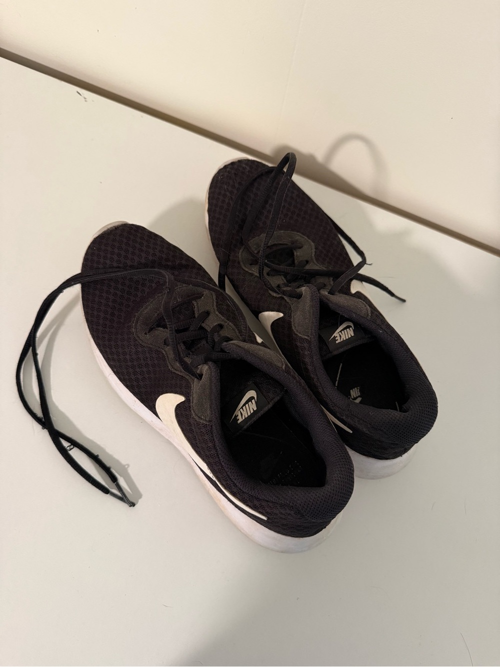Nike tennis shoes